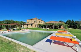 Luxury manor in Toscana for 3,000,000 €
