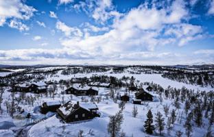 Land plot 1,300 m² in Lillehammer for 57,000 €