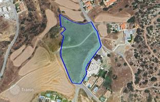 Land plot 13,379 m² in Pareklisia for 3,000,000 €