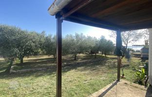 Land plot 500 m² in Pomer for 300,000 €