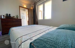 4-bedroom house 160 m² in Luštica for 350,000 €
