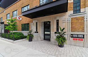 3-bedroom apartment in Richmond Street West for C$892,000