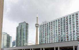 Apartment – Queens Quay West, Old Toronto, Toronto,  Ontario,   Canada for C$718,000