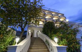 NOVI VINODOLSKI — house/ villa 1134 m² with apartments with panoramic sea view and swimming pool + garden 1750 m² for 3,600,000 €