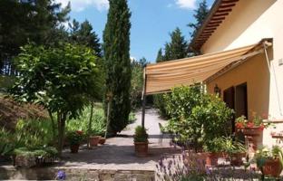 6-bedroom villa 400 m² in Montevarchi for 890,000 €