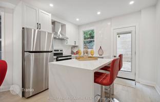 10-bedroom townhouse in Old Toronto for C$2,317,000