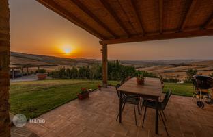 5-bedroom country house 369 m² in Siena for 1,790,000 €