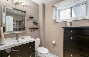 4-bedroom house in Etobicoke for C$1,831,000