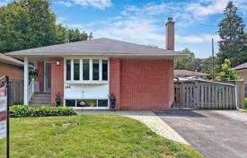 Townhome – Scarborough, Toronto, Ontario,  Canada for C$1,258,000