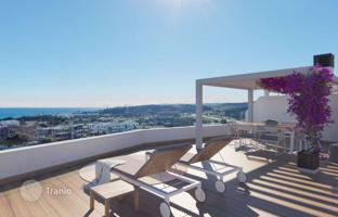 2-bedroom apartment 184 m² in Estepona for 350,000 €