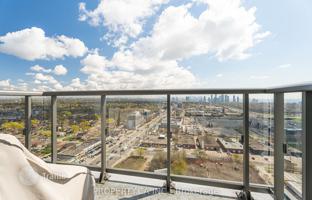 5-bedroom apartment in Etobicoke for C$754,000