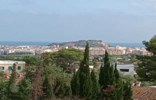 Land plot 800 m² in Denia for 315,000 €