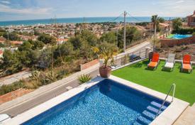 Stylish villa with a pool and sea views, Calafell, Tarragona, Spain for 895,000 €