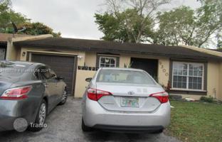 2-bedroom house 115 m² in Miramar (USA) for $440,000