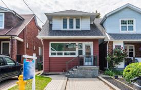 Townhome – East York, Toronto, Ontario,  Canada for C$991,000