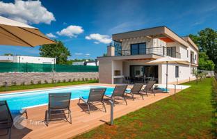 5-room house 272 m² in Svetvinčenat for 928,000 €