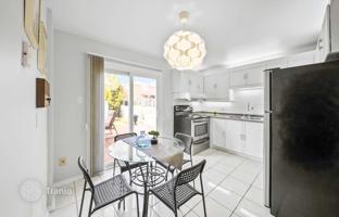 8-bedroom house in Scarborough for C$1,605,000