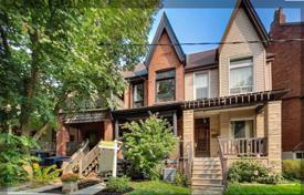 Terraced house – Old Toronto, Toronto, Ontario,  Canada for C$1,170,000