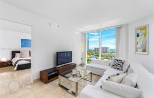 3-bedroom apartments in condo 138 m² in Sunny Isles Beach for $999,000