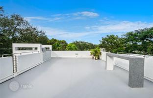 3-bedroom house 396 m² in Miami for $3,790,000