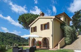 Bright three-storey villa in Riparbella, Tuscany, Italy for 980,000 €