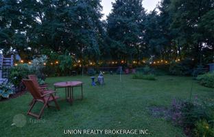 9-bedroom house in Scarborough for C$1,855,000