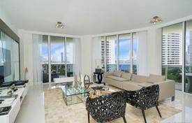 Spacious apartment with city views in a residence on the first line of the beach, Aventura, Florida, USA for $1,299,000