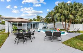 Townhome – Hollywood, Florida, USA for $785,000