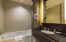 1-bedroom apartments in condo in Khlong Toei for $3,700 per week
