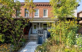 Terraced house – Old Toronto, Toronto, Ontario,  Canada for 1,108,000 €