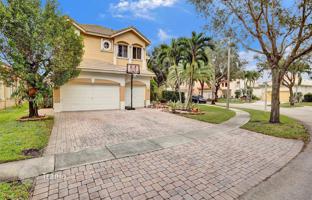 5-bedroom house 328 m² in Miramar (USA) for $879,000