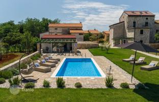 4-bedroom house 260 m² in Umag for 1,180,000 €