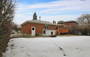 9-bedroom house in North York for C$1,436,000