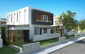 Villa 2 km from Kyrenia for 237,000 €