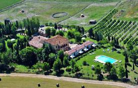 XVI century villa with a pool and a park in Monteroni d’Arbia, Tuscany, Italy for 2,500,000 €