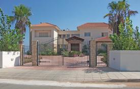 Six bedroom villa in Protaras for 3,800,000 €