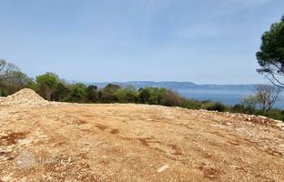 Land plot 855 m² in Rabac for 165,000 €