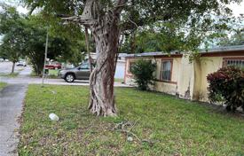 Townhome – North Miami, Florida, USA for $565,000