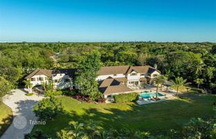8-bedroom house 1,144 m² in Miami for $7,000,000