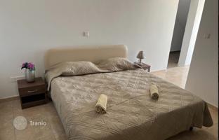 6-bedroom cottage 245 m² in Peyia for 785,000 €