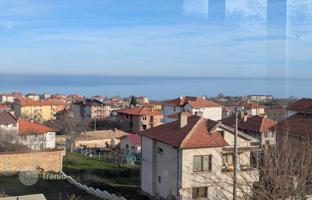6-bedroom house 200 m² in Obzor for 120,000 €