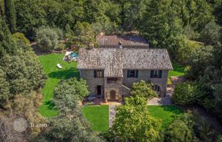 7-bedroom country house 504 m² in Perugia for 880,000 €