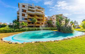 Flat in a complex with three swimming pools and spacious gardens, Torrevieja, Spain for 366,000 €