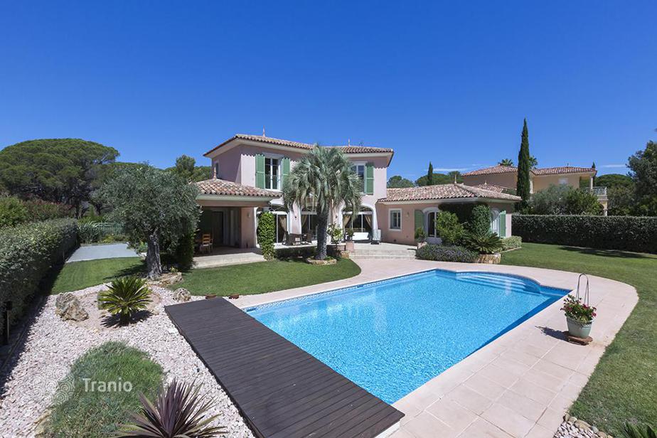 Villa for sale in Saint-Raphaël, France — listing #1715835