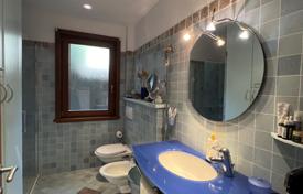 3-bedrooms apartment 140 m² in Maccagno, Italy for 480,000 €