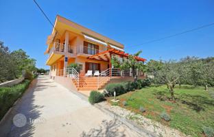 9-bedroom house 390 m² in Sukošan for 1,250,000 €
