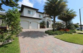 Comfortable villa with a pool, a garage and a terrace, Sunny Isles Beach, USA for 1,487,000 €