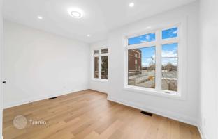 4-bedroom house in Old Toronto for C$2,341,000
