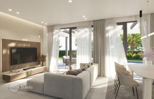 5-bedroom villa 348 m² in Benidorm for 746,000 €
