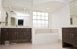 4-bedroom house 288 m² in Hollywood for $850,000